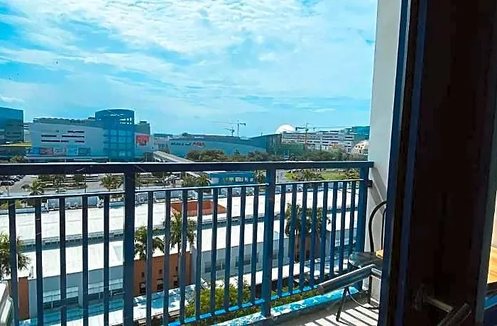 Madison's Place At Sea Moa