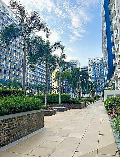 Madison's Place At Sea Moa Hotel 4*